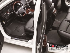 Chevrolet Tahoe Floor Mats (Set of 3) - Black by 3D MAXpider (2007-2014)